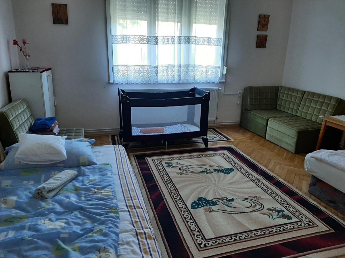 Villa Új Élet Weekend house Balatonkeresztúr Esterno foto